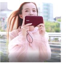 飛利浦(PHILIPS)BT3900P 音樂(lè)手包 防水藍(lán)牙音箱 纖薄便攜迷你音響 手機(jī)/電腦小音響 戶外運(yùn)動(dòng)/免提通話 紫色 