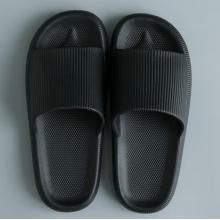 拖鞋	男44-45碼黑色